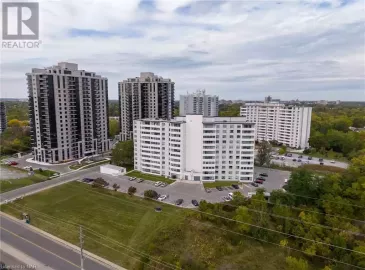 35 TOWERING HEIGHTS Boulevard, St. Catharines, ON L2T3G8, 2 Bedrooms Bedrooms, ,1 BathroomBathrooms,Single Family,For Sale,TOWERING HEIGHTS,40491130