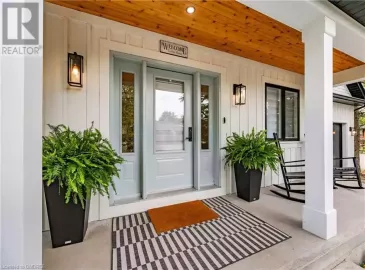2560 2 SIDE Road, Burlington, ON L7R1E5, 6 Bedrooms Bedrooms, ,5 BathroomsBathrooms,Single Family,For Sale,2 SIDE,40498739
