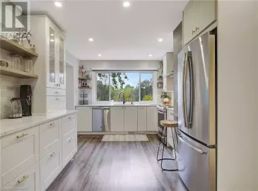 30 GREEN VALLEY Drive, Kitchener, Ontario N2P1G8, 4 Bedrooms Bedrooms, ,3 BathroomsBathrooms,Single Family,For Sale,GREEN VALLEY,40512141 30 GREEN VALLEY Drive, Kitchener, Ontario N2P1G8, 4 Bedrooms Bedrooms, ,3 BathroomsBathrooms,Single Family,For Sale,GREEN VALLEY,40512141