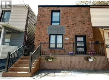 70 Carlaw, Toronto, ON M4M2R7, 1 Bedroom Bedrooms, ,1 BathroomBathrooms,Single Family,For Lease,Carlaw,E7309414 70 Carlaw, Toronto, ON M4M2R7, 1 Bedroom Bedrooms, ,1 BathroomBathrooms,Single Family,For Lease,Carlaw,E7309414