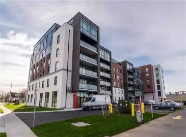 Hamilton, Ontario L8B2A4, 2 Bedrooms Bedrooms, ,2 BathroomsBathrooms,Single Family,For Lease,H4180437
