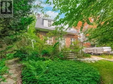303 INDIAN VALLEY Trail, Mississauga, ON L5G2K9, 2 Bedrooms Bedrooms, ,2 BathroomsBathrooms,Single Family,For Sale,INDIAN VALLEY,40515399