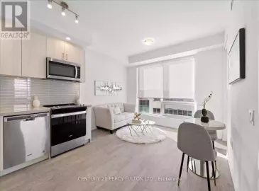8868 Yonge Street, Richmond Hill, Ontario L4C5T6, 3 Bedrooms Bedrooms, ,2 BathroomsBathrooms,Single Family,For Sale,Yonge,N7312842