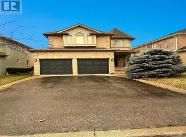 107 Sweet Water Crescent, Richmond Hill, Ontario L4S2B4, 4 Bedrooms Bedrooms, ,4 BathroomsBathrooms,Single Family,For Lease,Sweet Water,N7313892