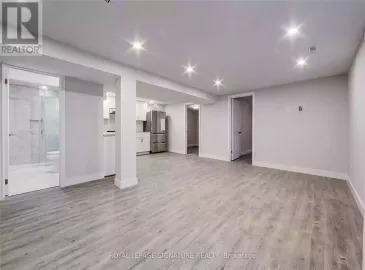 1205 Gainsborough Drive, Oakville, Ontario L6H2H4, 2 Bedrooms Bedrooms, ,1 BathroomBathrooms,Single Family,For Lease,Gainsborough,W7314188