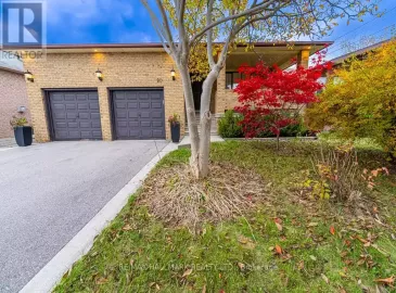90 Oxford Street, Richmond Hill, Ontario L4C4L5, 4 Bedrooms Bedrooms, ,3 BathroomsBathrooms,Single Family,For Lease,Oxford,N7314846