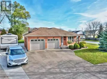 7400 ALEX Avenue, Niagara Falls, Ontario L2G7V1, 4 Bedrooms Bedrooms, ,2 BathroomsBathrooms,Single Family,For Sale,ALEX,40515009