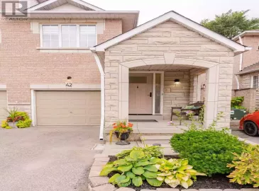 42 Pioneer, Toronto, Ontario M6M5H5, 3 Bedrooms Bedrooms, ,3 BathroomsBathrooms,Single Family,For Sale,Pioneer,W7314986