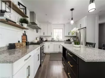 3281 NIAGARA Parkway, Fort Erie, Ontario L2A5M4, 2 Bedrooms Bedrooms, ,2 BathroomsBathrooms,Single Family,For Sale,NIAGARA,40419037 3281 NIAGARA Parkway, Fort Erie, Ontario L2A5M4, 2 Bedrooms Bedrooms, ,2 BathroomsBathrooms,Single Family,For Sale,NIAGARA,40419037