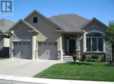 68 Five Stakes Street, Southwold, Ontario N5P3T2, 2 Bedrooms Bedrooms, ,2 BathroomsBathrooms,Single Family,For Sale,Five Stakes,X6159476
