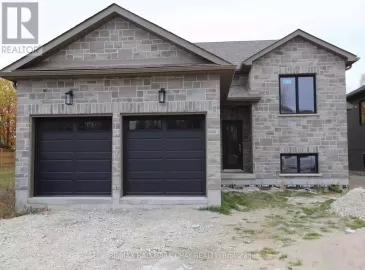296 Robinson Road, Wasaga Beach, Ontario L9Z3A3, 3 Bedrooms Bedrooms, ,2 BathroomsBathrooms,Single Family,For Sale,Robinson,S6640338 296 Robinson Road, Wasaga Beach, Ontario L9Z3A3, 3 Bedrooms Bedrooms, ,2 BathroomsBathrooms,Single Family,For Sale,Robinson,S6640338