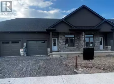 33 AUSTIN Drive, Welland, ON L3B5N8, 3 Bedrooms Bedrooms, ,3 BathroomsBathrooms,Single Family,For Sale,AUSTIN,40446750 33 AUSTIN Drive, Welland, ON L3B5N8, 3 Bedrooms Bedrooms, ,3 BathroomsBathrooms,Single Family,For Sale,AUSTIN,40446750