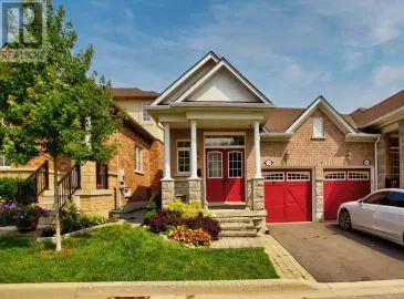 599 Tapestry Lane, Newmarket, Ontario L3X3C9, 3 Bedrooms Bedrooms, ,3 BathroomsBathrooms,Single Family,For Sale,Tapestry,N6691868