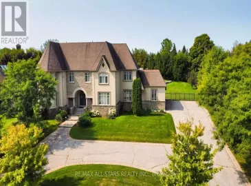 70 Richard Lovat Court, Vaughan, Ontario L0J1C0, 4 Bedrooms Bedrooms, ,7 BathroomsBathrooms,Single Family,For Sale,Richard Lovat,N6761692