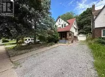 5814 Mouland, Niagara Falls, ON L2G5N7, 5 Bedrooms Bedrooms, ,2 BathroomsBathrooms,Single Family,For Lease,Mouland,X7311682