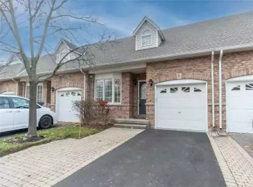 Burlington, ON L7N3V9, 2 Bedrooms Bedrooms, ,2 BathroomsBathrooms,Single Family,For Sale,H4180446