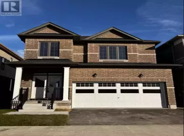 154 Terry Fox Drive, Barrie, ON L9S2Z8, 3 Bedrooms Bedrooms, ,3 BathroomsBathrooms,Single Family,For Lease,Terry Fox,S7313806