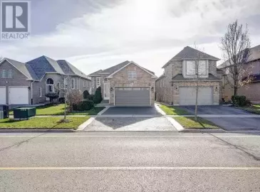 167 Humberland Drive, Richmond Hill, ON L4E3S9, 3 Bedrooms Bedrooms, ,3 BathroomsBathrooms,Single Family,For Sale,Humberland,N7315376