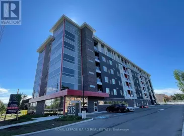 513 Dundas Street, Whitby, Ontario L1N0N4, 2 Bedrooms Bedrooms, ,2 BathroomsBathrooms,Multi-family,For Lease,Dundas,E7315228