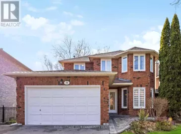 35 Hammond Drive, Aurora, Ontario L4G2T8, 7 Bedrooms Bedrooms, ,4 BathroomsBathrooms,Single Family,For Sale,Hammond,N7315852