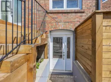 170 Ennerdale Road, Toronto, ON M6E4C9, 2 Bedrooms Bedrooms, ,1 BathroomBathrooms,Single Family,For Lease,Ennerdale,W7316052