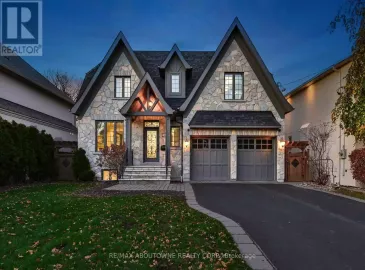 40 Hilldowntree Road, Toronto, Ontario M9A2Z8, 6 Bedrooms Bedrooms, ,6 BathroomsBathrooms,Single Family,For Sale,Hilldowntree,W7315876