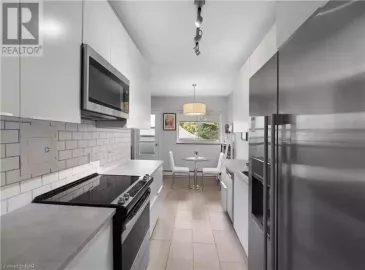 14 NORRIS Place, St. Catharines, Ontario L2R2W8, 2 Bedrooms Bedrooms, ,1 BathroomBathrooms,Single Family,For Sale,NORRIS,40515391 14 NORRIS Place, St. Catharines, Ontario L2R2W8, 2 Bedrooms Bedrooms, ,1 BathroomBathrooms,Single Family,For Sale,NORRIS,40515391