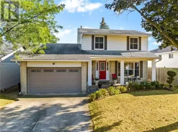 6 BARANIUK Street, St. Catharines, Ontario L2N1N5, 4 Bedrooms Bedrooms, ,2 BathroomsBathrooms,Single Family,For Sale,BARANIUK,40516081