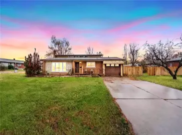 St. Catharines, Ontario L2T2G9, 6 Bedrooms Bedrooms, ,2 BathroomsBathrooms,Single Family,For Sale,H4180666