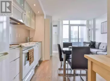 25 Telegram Mews, Toronto, Ontario M5V3Z1, 3 Bedrooms Bedrooms, ,2 BathroomsBathrooms,Single Family,For Lease,Telegram,C7318086 25 Telegram Mews, Toronto, Ontario M5V3Z1, 3 Bedrooms Bedrooms, ,2 BathroomsBathrooms,Single Family,For Lease,Telegram,C7318086
