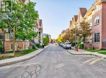 75 Weldrick Road, Richmond Hill, Ontario L4C0H9, 2 Bedrooms Bedrooms, ,1 BathroomBathrooms,Single Family,For Sale,Weldrick,N6742004