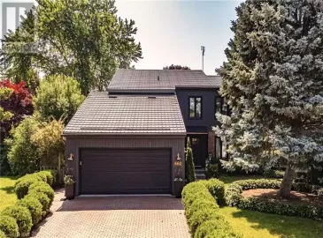 660 CHARLOTTE Street, Niagara-on-the-Lake, Ontario L0S1J0, 4 Bedrooms Bedrooms, ,4 BathroomsBathrooms,Single Family,For Sale,CHARLOTTE,40468678
