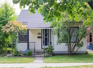 Hamilton, Ontario L9A4T6, 2 Bedrooms Bedrooms, ,1 BathroomBathrooms,Single Family,For Sale,H4175809