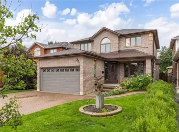 Hamilton, Ontario L9C7N8, 5 Bedrooms Bedrooms, ,4 BathroomsBathrooms,Single Family,For Sale,H4176814