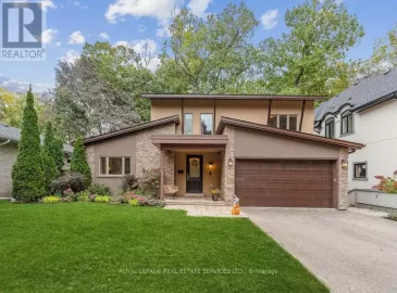 9 Farningham Crescent, Toronto, Ontario M9B3B4, 7 Bedrooms Bedrooms, ,4 BathroomsBathrooms,Single Family,For Sale,Farningham,W7214020