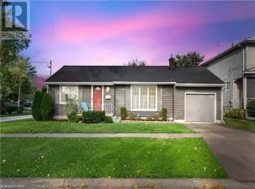55 WEST Street, Thorold, Ontario L2V2S4, 2 Bedrooms Bedrooms, ,2 BathroomsBathrooms,Single Family,For Sale,WEST,40503889