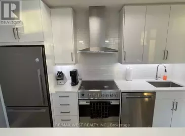 500 Brock, Burlington, Ontario L7S0A5, 1 Bedroom Bedrooms, ,1 BathroomBathrooms,Single Family,For Lease,Brock,W7295988