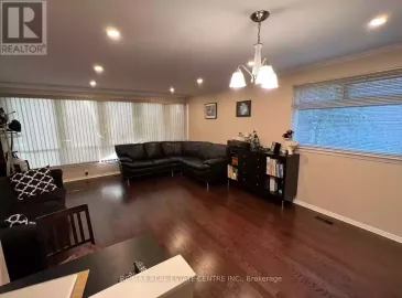 74 Derrydown Road, Toronto, Ontario M3J1R5, 3 Bedrooms Bedrooms, ,2 BathroomsBathrooms,Single Family,For Sale,Derrydown,W7312174