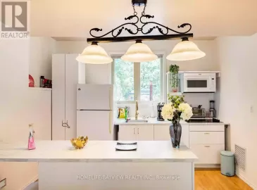 6195 Churchill Drive, Whitchurch-Stouffville, Ontario L4A7X3, 1 Bedroom Bedrooms, ,1 BathroomBathrooms,Single Family,For Lease,Churchill,N7317692