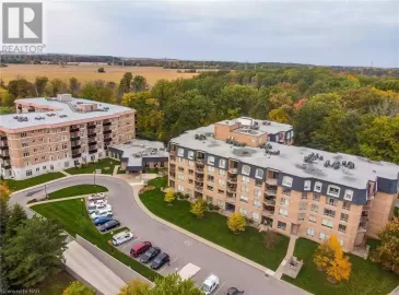 8111 FOREST GLEN Drive, Niagara Falls, Ontario L2H2Y7, 2 Bedrooms Bedrooms, ,2 BathroomsBathrooms,Single Family,For Sale,FOREST GLEN,40515200