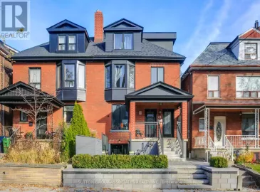 49 Beatrice Street, Toronto, Ontario M6J2T2, 8 Bedrooms Bedrooms, ,4 BathroomsBathrooms,Multi-family,For Sale,Beatrice,C7318362