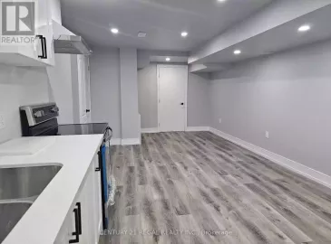 4 Permafrost Drive, Brampton, Ontario L6R3M2, 2 Bedrooms Bedrooms, ,1 BathroomBathrooms,Single Family,For Lease,Permafrost,W7318524