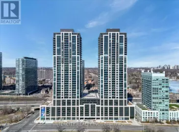 1928 Lake Shore Boulevard, Toronto, Ontario M6S1A1, 3 Bedrooms Bedrooms, ,2 BathroomsBathrooms,Single Family,For Lease,Lake Shore,W7318616