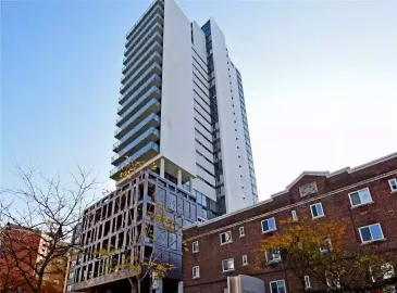 Toronto, Ontario M4Y0C5, 1 Bedroom Bedrooms, ,1 BathroomBathrooms,Single Family,For Sale,H4180697