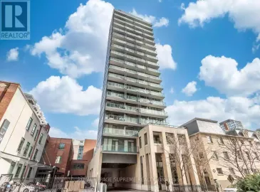105 George Street, Toronto, Ontario M5A0L4, 2 Bedrooms Bedrooms, ,2 BathroomsBathrooms,Single Family,For Sale,George,C7318842
