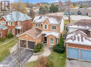141 LIVINGSTONE Street, Barrie, Ontario L4N7J5, 5 Bedrooms Bedrooms, ,5 BathroomsBathrooms,Single Family,For Sale,LIVINGSTONE,40516400