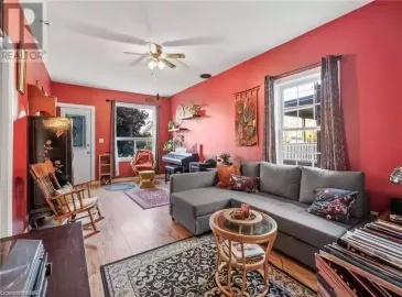 33 PHIPPS Street, Fort Erie, Ontario L2A2V3, 2 Bedrooms Bedrooms, ,1 BathroomBathrooms,Single Family,For Sale,PHIPPS,40516325 33 PHIPPS Street, Fort Erie, Ontario L2A2V3, 2 Bedrooms Bedrooms, ,1 BathroomBathrooms,Single Family,For Sale,PHIPPS,40516325