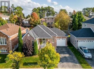 19 Watson Drive, Barrie, Ontario L4M6W3, 4 Bedrooms Bedrooms, ,2 BathroomsBathrooms,Single Family,For Sale,Watson,S7319374