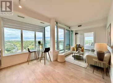 1926 Lake Shore Boulevard, Toronto, Ontario M6S1A1, 2 Bedrooms Bedrooms, ,1 BathroomBathrooms,Single Family,For Sale,Lake Shore,W7319510