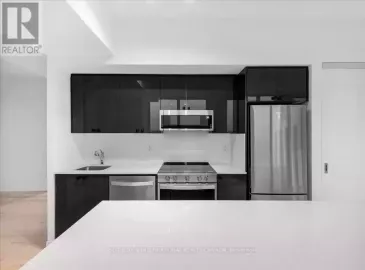 1063 Douglas Mccurdy Comm Circle, Mississauga, Ontario L5L3H9, 2 Bedrooms Bedrooms, ,3 BathroomsBathrooms,Single Family,For Sale,Douglas Mccurdy Comm,W7319558